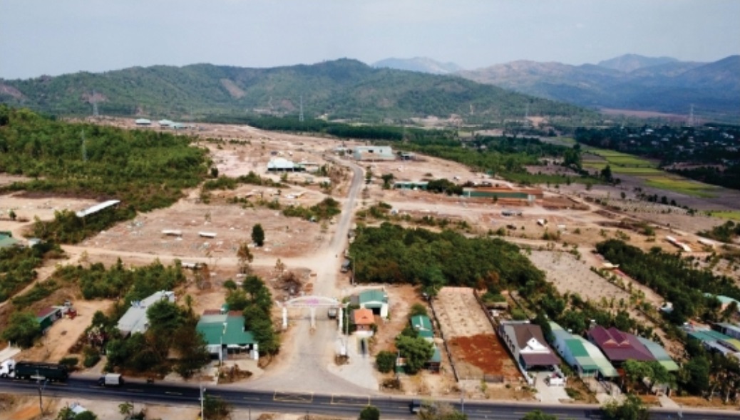 Đầu tư xây dựng và kinh doanh hạ tầng kỹ thuật Cụm công nghiệp Ea Trang